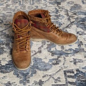 Women's 10 Timberland Boots